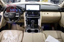 تۆیۆتا لاند کروزەر